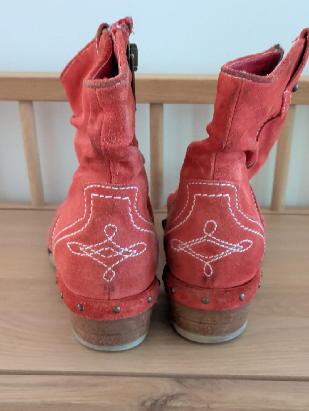 Women's Sundance Suede Red Ankle cowboy Boots with Decorative Stitching Size 40 - Picture 5 of 6